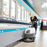 AdvanceÂ® SC370 Battery Powered 17" Floor Scrubber w/ Pad Holder - 6.6 Gallons