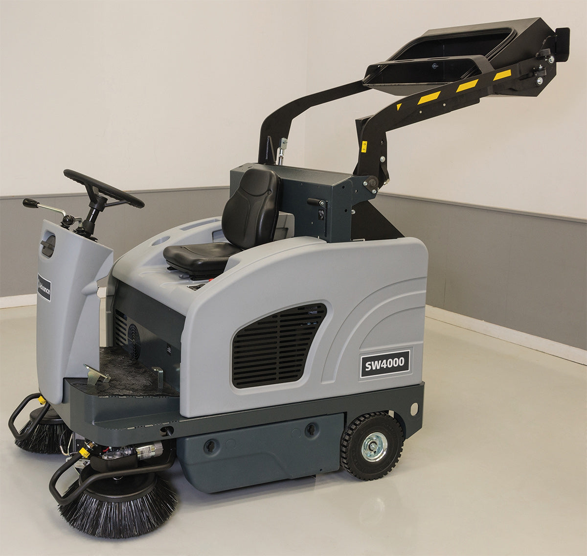 AdvanceÂ® SW4000â„¢ Rider Sweeper - 49" Sweeping Path