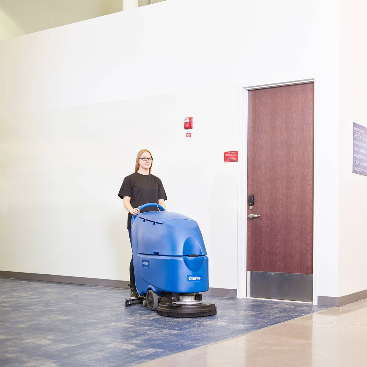ClarkeÂ® CA60 20B Boost 14" x 20" Orbital Auto Floor Scrubber - 16 Gallons