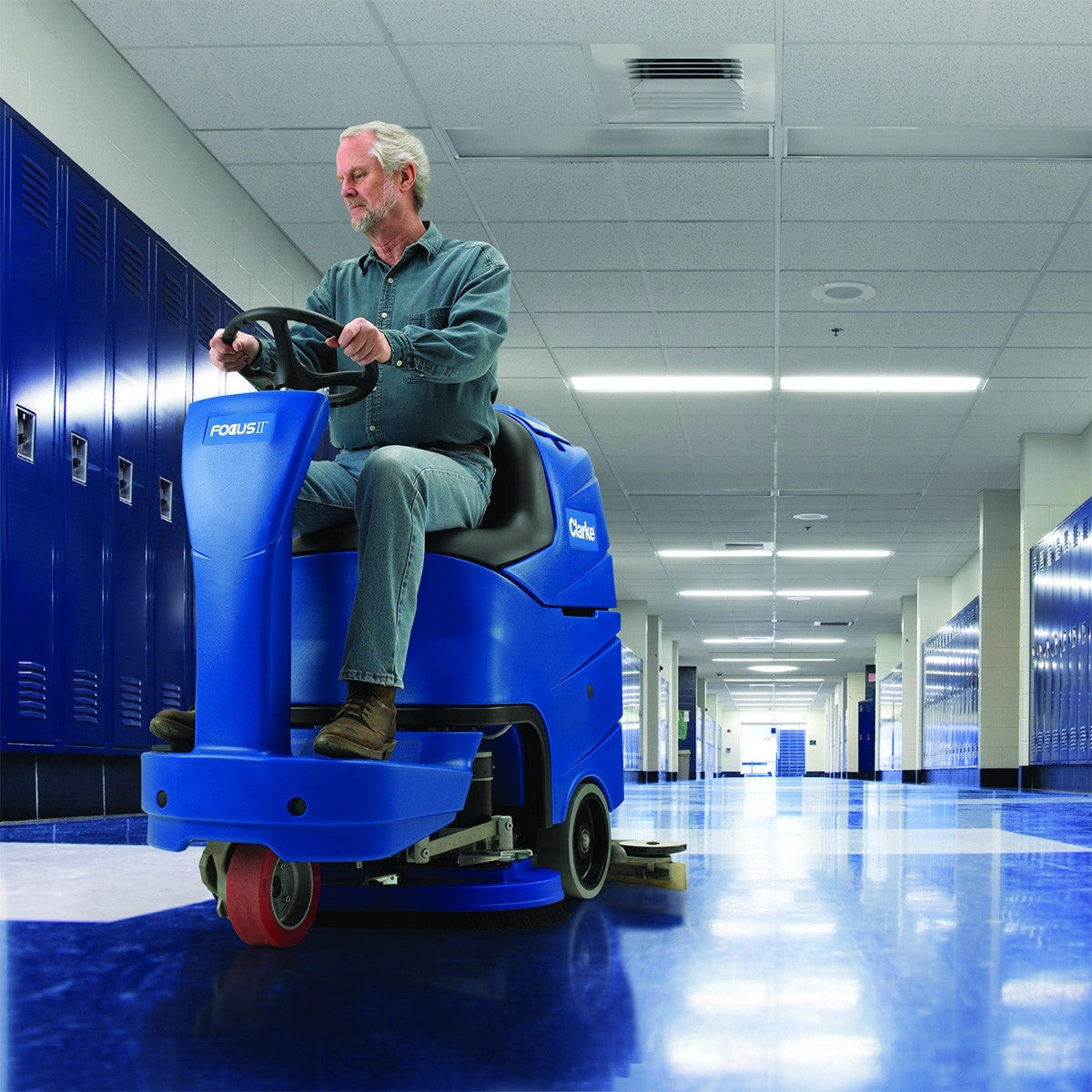 ClarkeÂ® FocusÂ® II MicroRiderâ„¢ Auto Floor Scrubber (26" or 14" x 28" Deck Options) - 21 Gallons